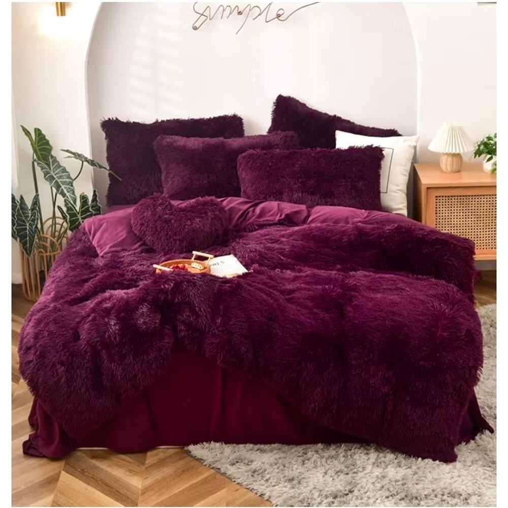 5 Piece Shaggy Faux Fur California King Bedding Set
